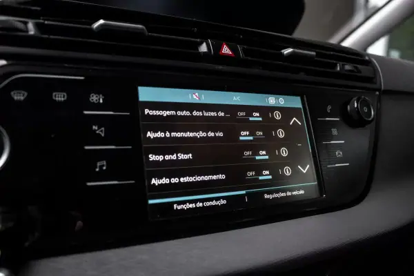 Citroën Grand C4 Spacetourer 2019 - 10750 EUR, 230819 km - AUTO.MOTO.pt - 230819km - foto 37 de 38