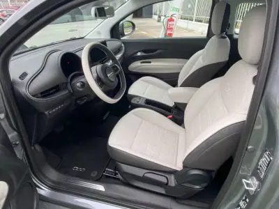 Fiat 500 2024 - 29800 EUR, 17523 km - AUTO.MOTO.pt - 17523km - foto 9 de 19