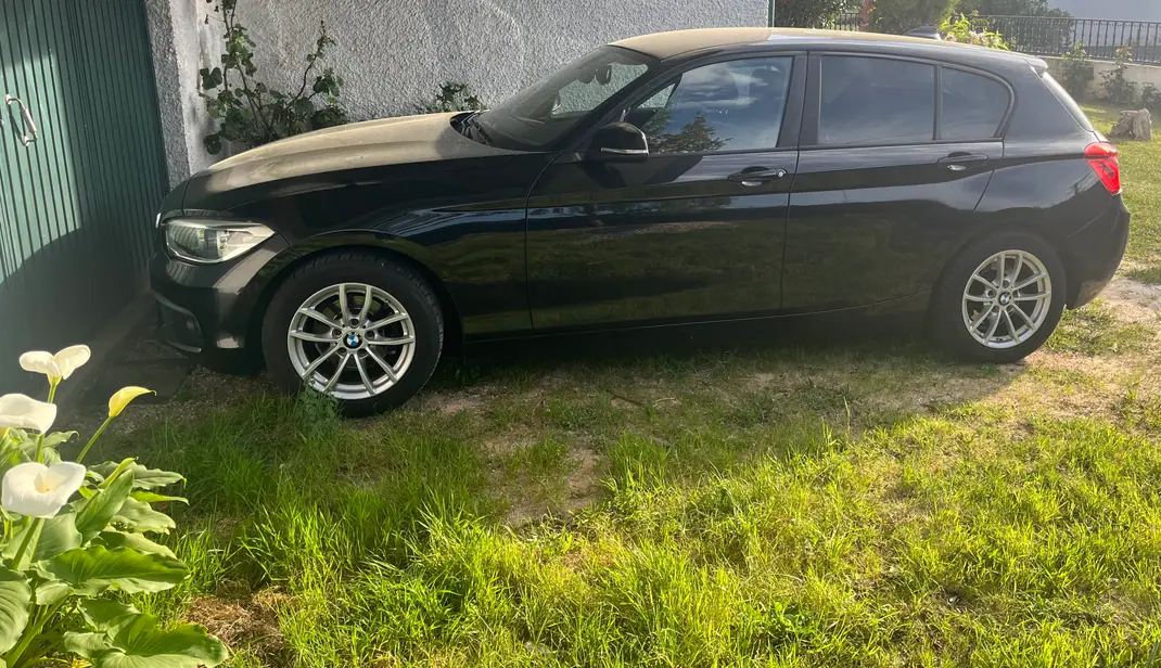 BMW 116 2015 - 13000 EUR, 124000 km - AUTO.MOTO.pt - 124000km - foto 4 de 7