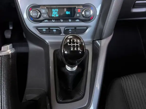 Ford Focus SW 2014 - 6900 EUR, 169769 km - 169769km - foto 8 de 18