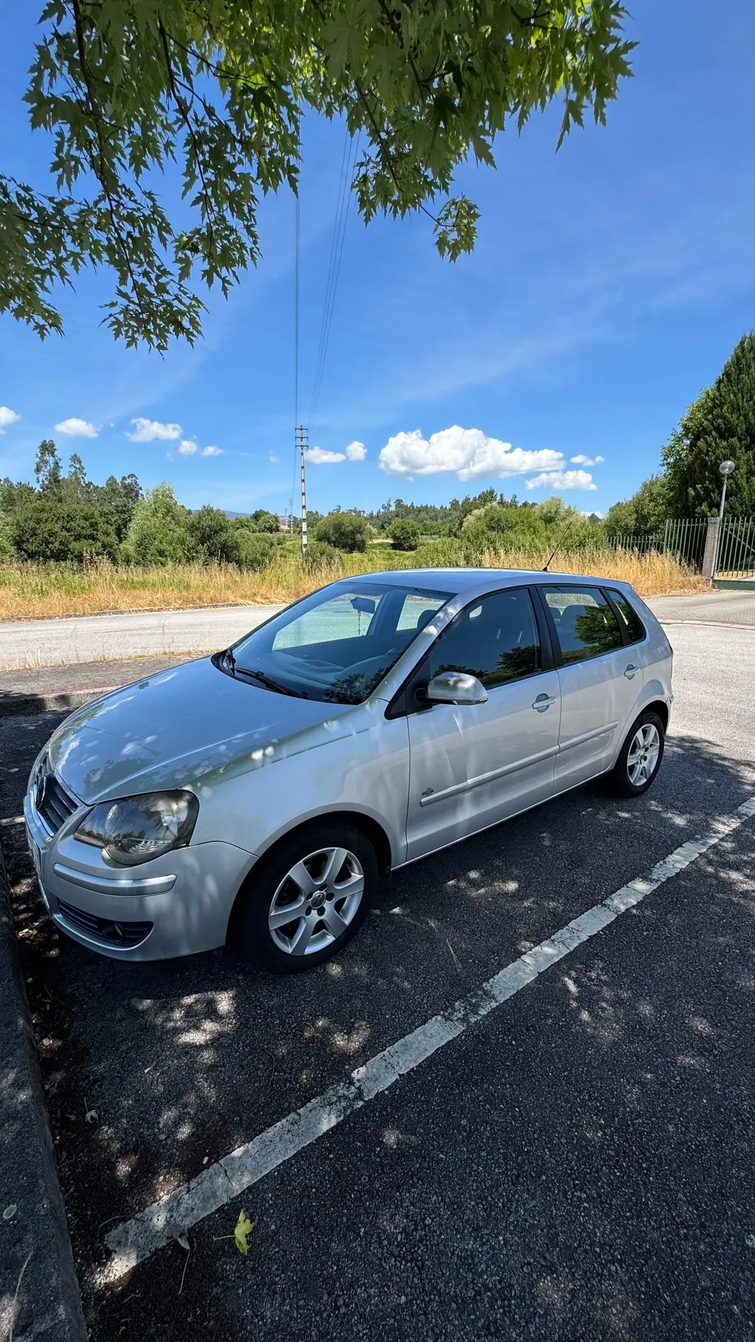 Volkswagen Polo 2008 - 4000 EUR, 119621 km - AUTO.MOTO.pt - 119621km - foto 5 de 14