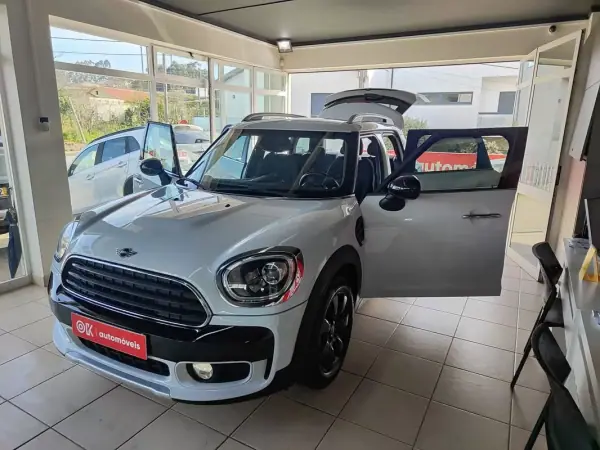 MINI Countryman 2018 - 19990 EUR, 84000 km - AUTO.MOTO.pt - 84000km - foto 18 de 37