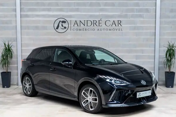 MG MG4 2024 - 24950 EUR, 9851 km - AUTO.MOTO.pt - 9851km - foto 2 de 48