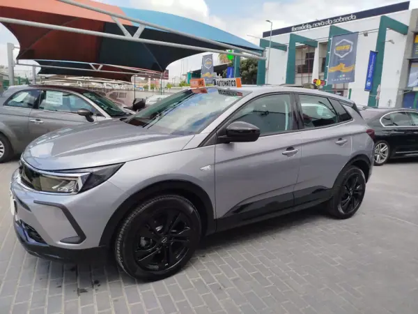 Opel Grandland 2024 - 25950 EUR, 21725 km - AUTO.MOTO.pt - 21725km - foto 3 de 17