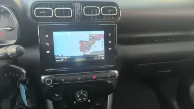 Citroën C3 Aircross 2019 - 11600 EUR, 94000 km - AUTO.MOTO.pt - 94000km - foto 5 de 17