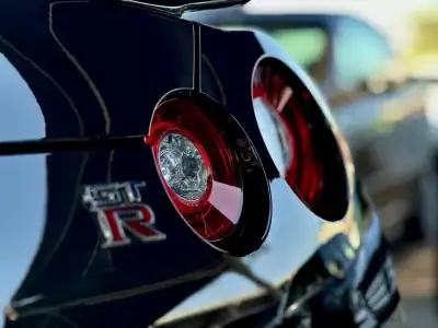 Nissan GT-R 2014 - 129900 EUR, 116000 km - AUTO.MOTO.pt - 116000km - foto 12 de 18