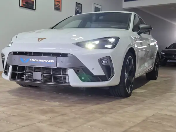Cupra Leon 2025 - 35000 EUR, 26000 km - AUTO.MOTO.pt - 26000km - foto 39 de 42