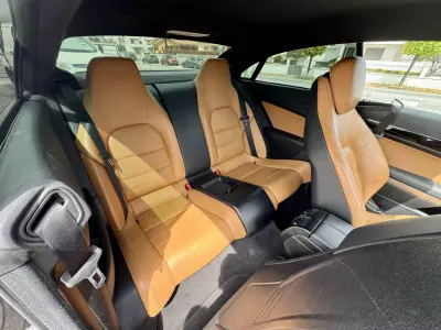 Mercedes-Benz E 220 2011 - 14500 EUR, 268000 km - AUTO.MOTO.pt - 268000km - foto 16 de 18