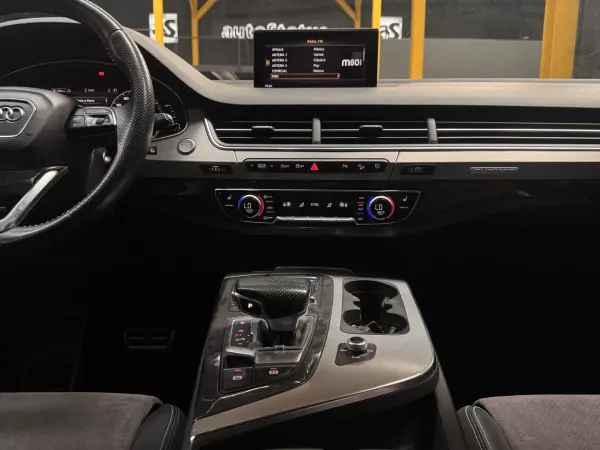 Audi Q7 2019 - 49990 EUR, 139800 km - AUTO.MOTO.pt - 139800km - foto 14 de 31