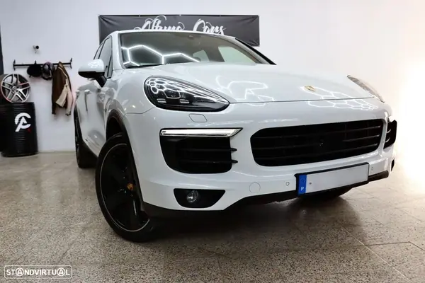 Porsche Cayenne 2015 — foto 2 de 32
