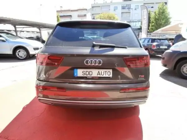 Audi Q7 2016 - 45000 EUR, 155902 km - AUTO.MOTO.pt - 155902km - foto 5 de 54