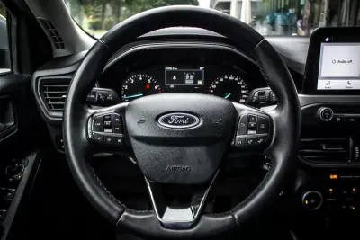Ford Focus SW 2023 - 17990 EUR, 64785 km - AUTO.MOTO.pt - 64785km - foto 13 de 44