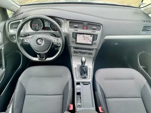 Volkswagen Golf 2016 - 18900 EUR, 98000 km - AUTO.MOTO.pt - 98000km - foto 2 de 27