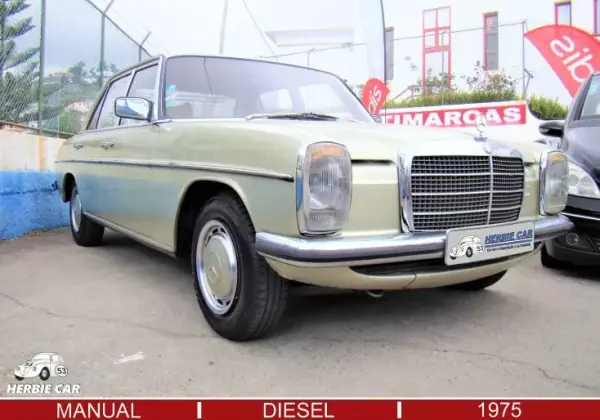 Mercedes-Benz 220 1975 - 12500 EUR, 31373 km - AUTO.MOTO.pt - 31373km - foto 2 de 20