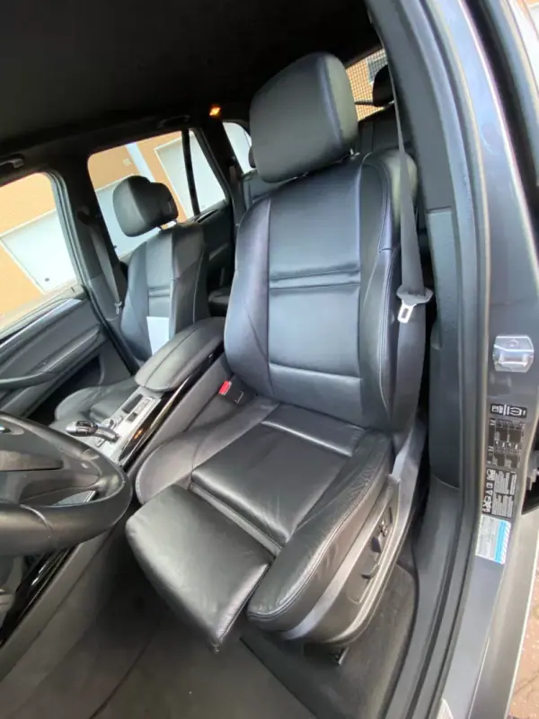 BMW X5 2013 - 23965 EUR, 239000 km - AUTO.MOTO.pt - 239000km - foto 10 de 32