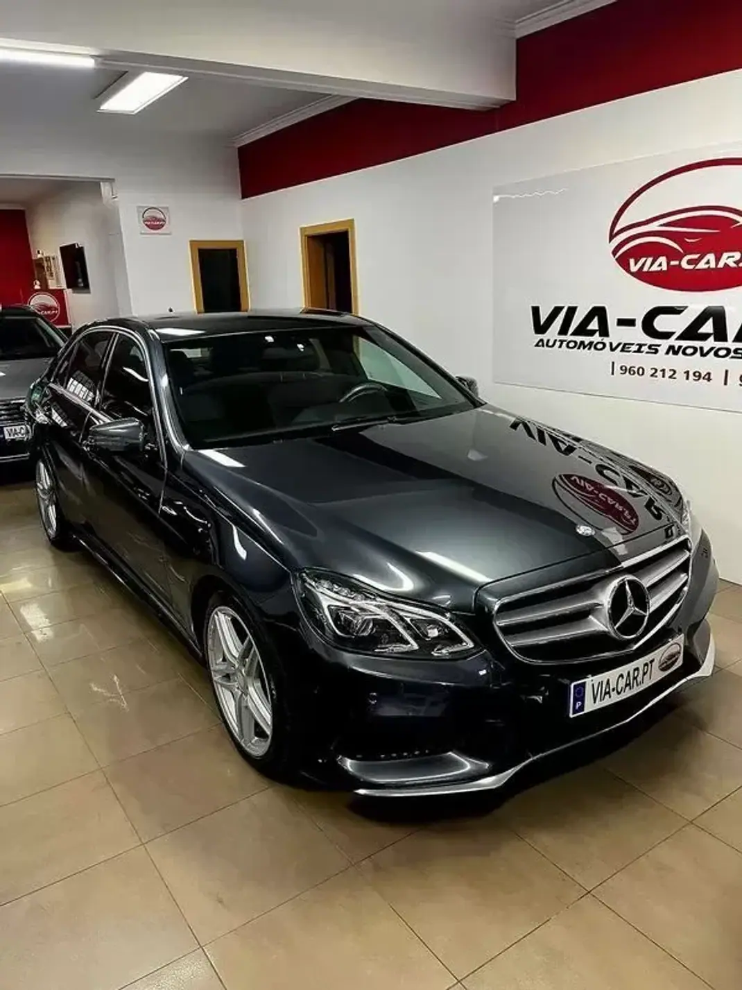 Mercedes-Benz E 300 2013 - 17500 EUR, 221000 km - AUTO.MOTO.pt - 221000km - foto 2 de 32