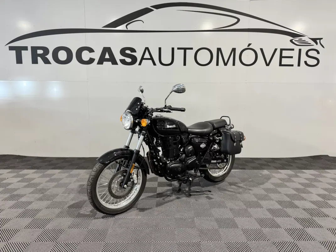 Benelli Imperiale 400 2023 - 3750 EUR, 6290 km - 6290km - foto 1 de 21