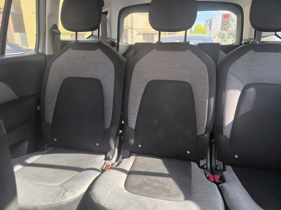 Citroën C4 Spacetourer 2019 - 12365 EUR, 324144 km - AUTO.MOTO.pt - 324144km - foto 8 de 12