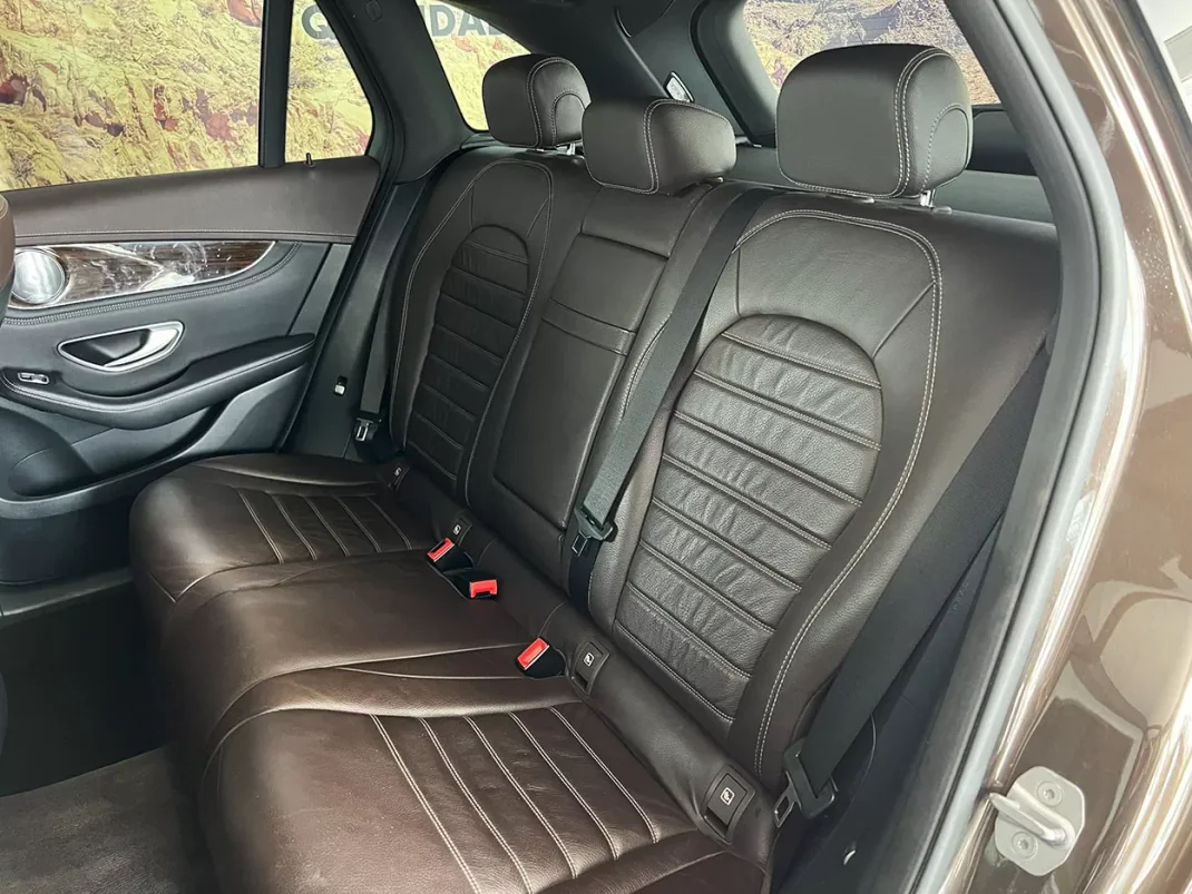 Mercedes-Benz GLC 220 2017 - 36800 EUR, 155000 km - AUTO.MOTO.pt - 155000km - foto 23 de 25