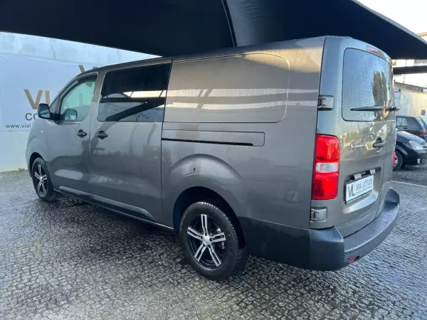 Citroën Jumpy 2019 - 18500 EUR, 162700 km - AUTO.MOTO.pt - 162700km - foto 4 de 13