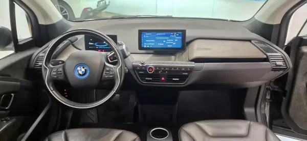 BMW i3 2017 - 17990 EUR, 55009 km - AUTO.MOTO.pt - 55009km - foto 38 de 44