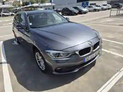 BMW 320 2017 - 12000 EUR, 342700 km - AUTO.MOTO.pt - 342700km - foto 4 de 6