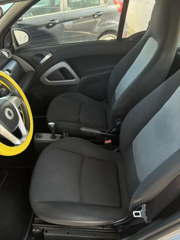 Smart ForTwo Coupé 2008 - 4750 EUR, 153000 km - AUTO.MOTO.pt - 153000km - foto 15 de 18