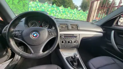 BMW 120 2011 - 11990 EUR, 230000 km - AUTO.MOTO.pt - 230000km - foto 21 de 23