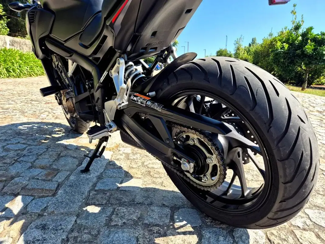 Honda CB 1000R 2017 - 5990 EUR, 25000 km - 25000km - foto 8 de 24