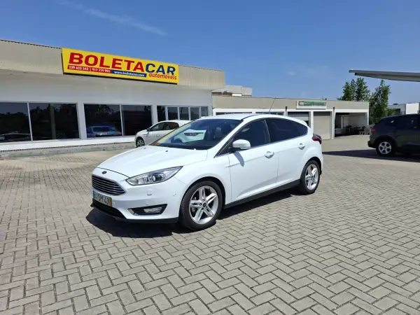 Ford Focus 2017 - 11500 EUR, 55000 km - AUTO.MOTO.pt - 55000km - foto 2 de 32