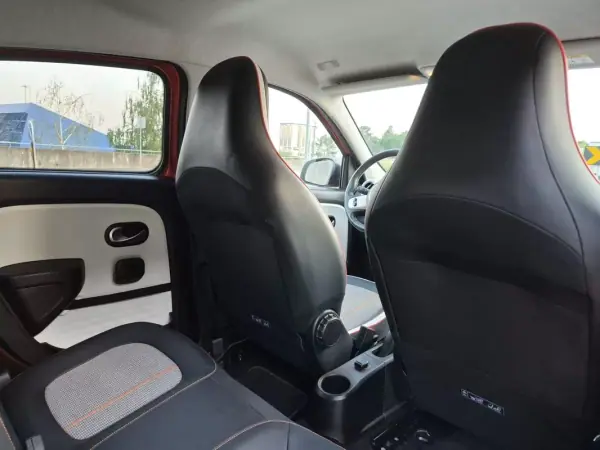 Renault Twingo 2021 - 13499 EUR, 55410 km - AUTO.MOTO.pt - 55410km - foto 17 de 32