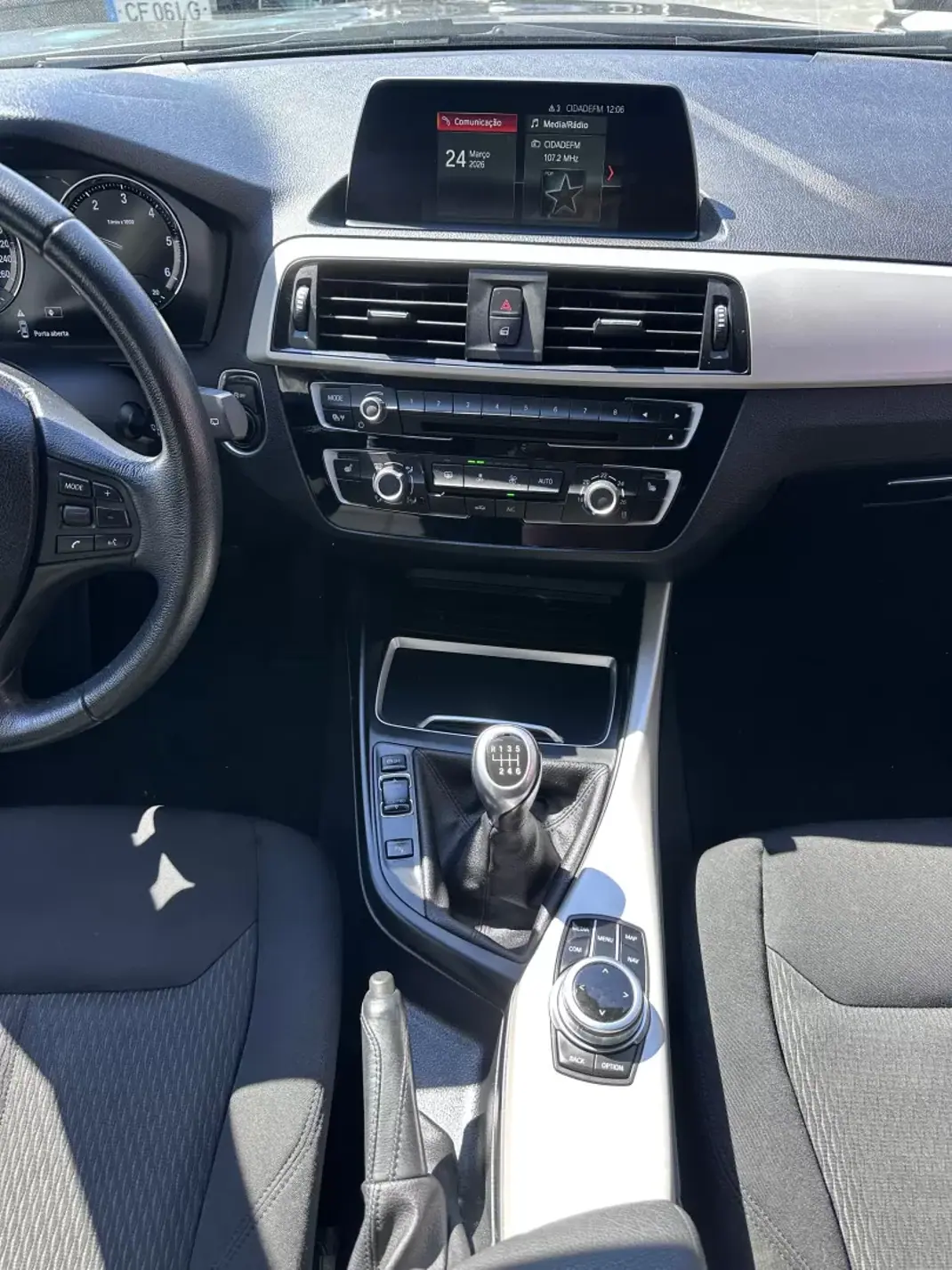 BMW 116 2017 - 14900 EUR, 240000 km - AUTO.MOTO.pt - 240000km - foto 32 de 39