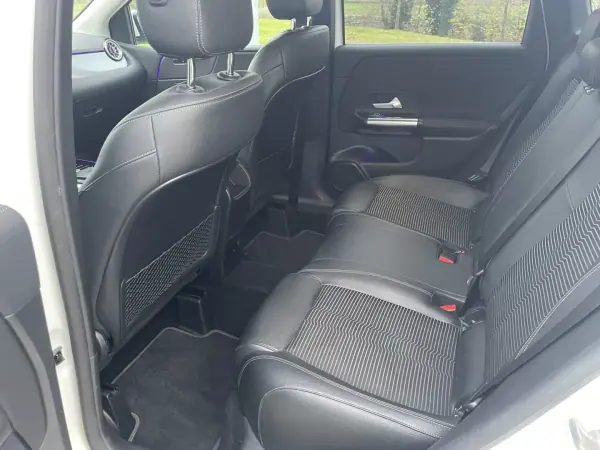 Mercedes-Benz B 250 2022 - 29500 EUR, 116000 km - AUTO.MOTO.pt - 116000km - foto 12 de 13
