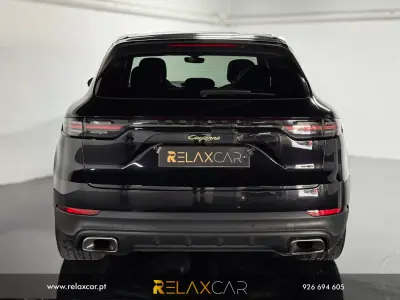 Porsche Cayenne 2018 - 53990 EUR, 150300 km - AUTO.MOTO.pt - 150300km - foto 23 de 28