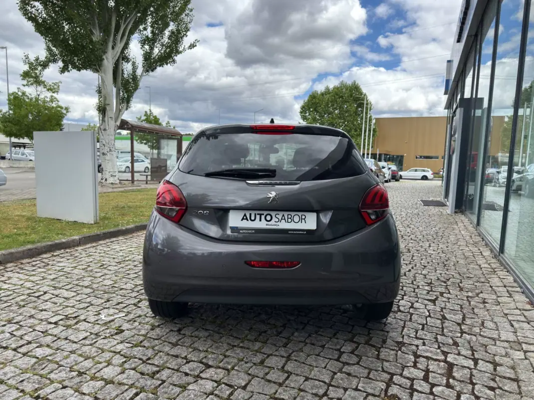 Peugeot 208 2019 - 12450 EUR, 54869 km - AUTO.MOTO.pt - 54869km - foto 4 de 12