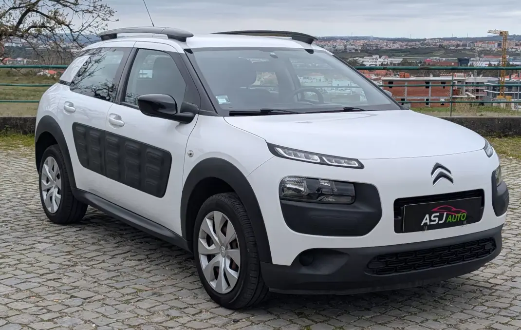 Citroën C4 Cactus 2015 - 8900 EUR, 186378 km - AUTO.MOTO.pt - 186378km - foto 4 de 24