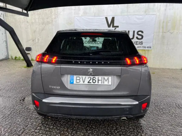 Peugeot 2008 2022 - 19500 EUR, 136000 km - AUTO.MOTO.pt - 136000km - foto 9 de 12