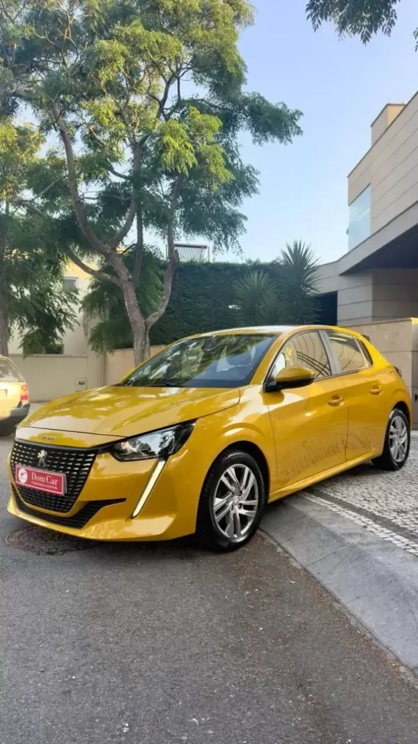 Peugeot 208 1.2 PureTech Active 2020 Petrol — 127 000 km Peugeot 208 1.2 PureTech Active 2020 Petrol