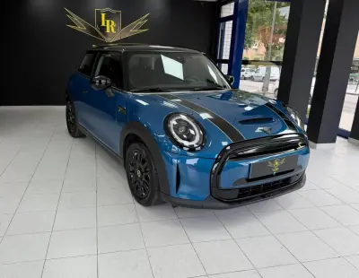 MINI 3 Portas 2023 - 23000 EUR, 4690 km - AUTO.MOTO.pt - 4690km - foto 9 de 38