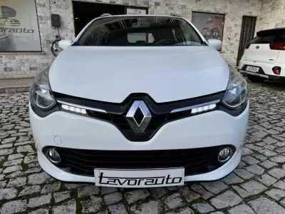 Renault Clio Sport Tourer 2015 - 8750 EUR, 190000 km - AUTO.MOTO.pt - 190000km - foto 3 de 35