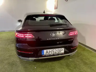 Volkswagen Arteon Shooting Brake 2021 - 27950 EUR, 91000 km - AUTO.MOTO.pt - 91000km - foto 9 de 41