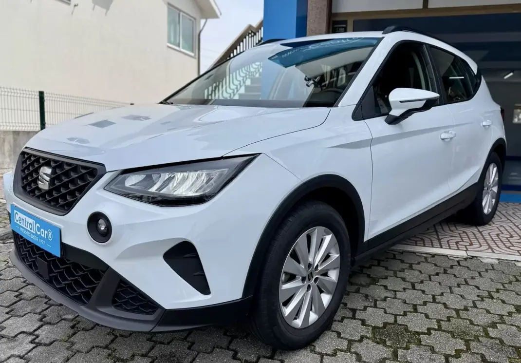 SEAT Arona 2023 - 16950 EUR, 36000 km - AUTO.MOTO.pt - 36000km - foto 5 de 25