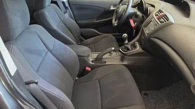 Honda Civic Tourer 2014 - 10750 EUR, 193536 km - AUTO.MOTO.pt - 193536km - foto 52 de 57