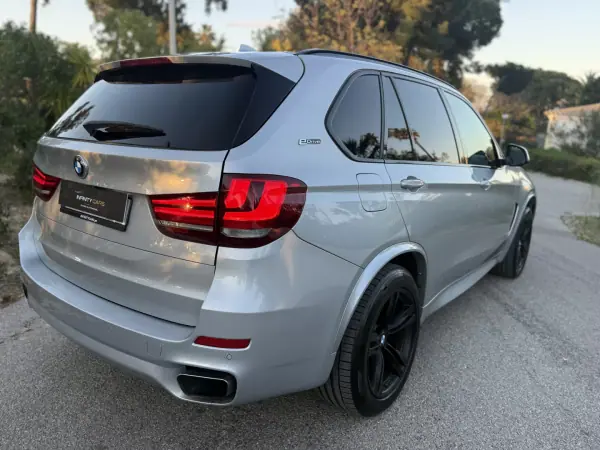BMW X5 2017 - 33999 EUR, 170000 km - AUTO.MOTO.pt - 170000km - foto 9 de 19