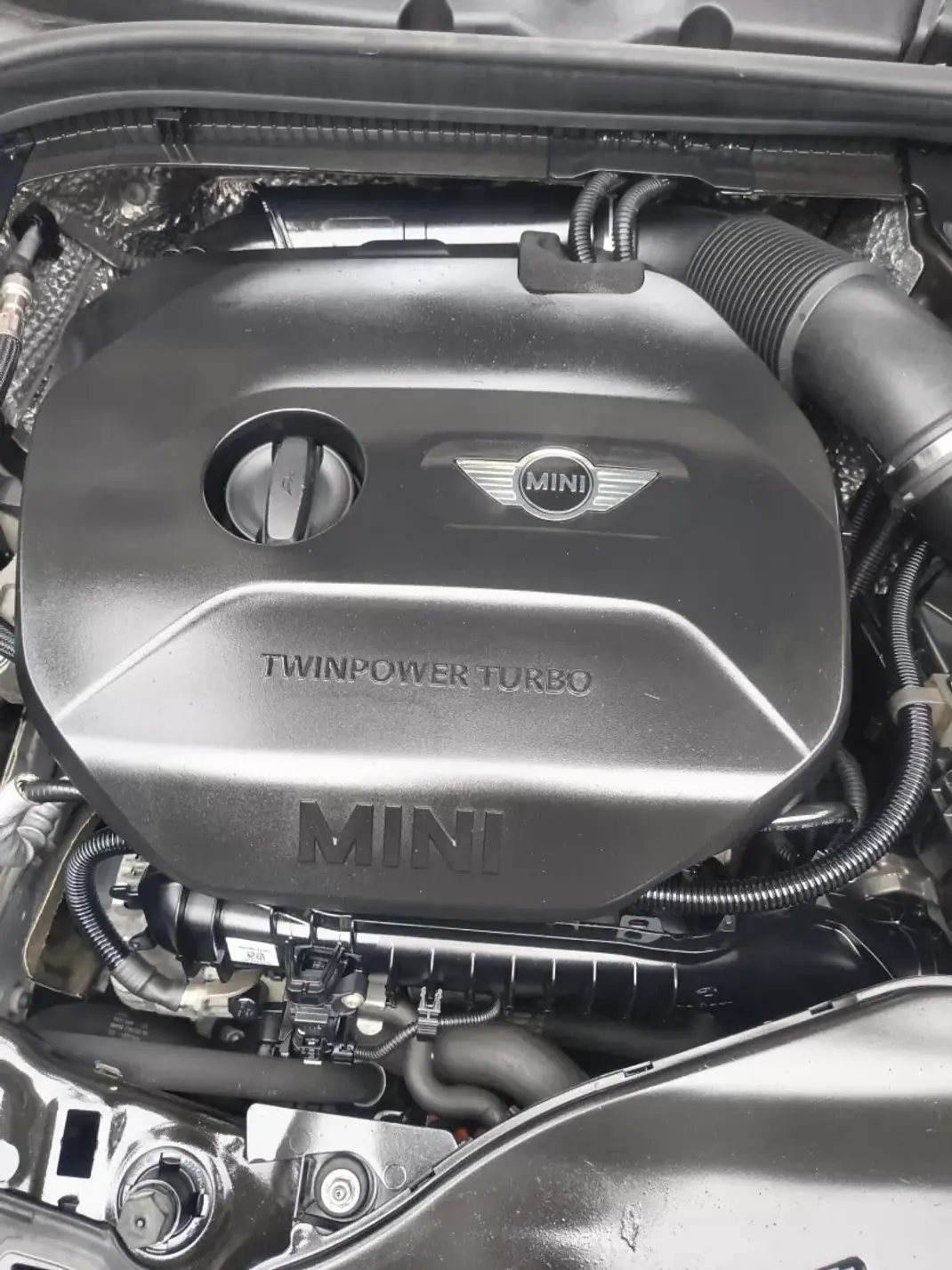 MINI One 2015 - 11900 EUR, 125000 km - AUTO.MOTO.pt - 125000km - foto 34 de 35