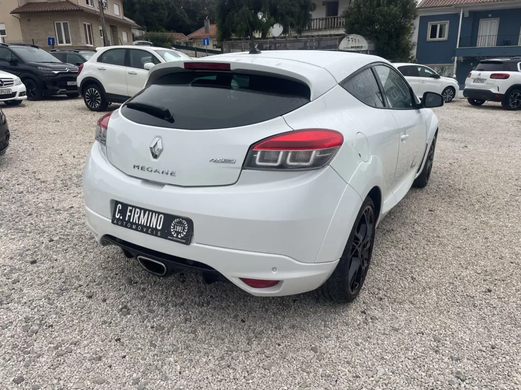 Renault Mégane Coupe 2015 - 23900 EUR, 124085 km - 124085km - foto 4 de 8