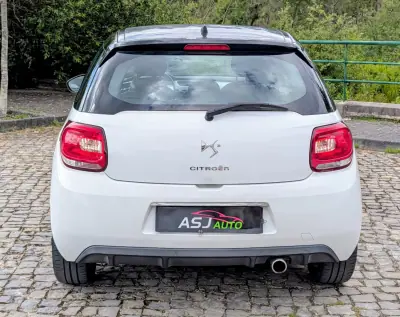 Citroën DS3 2015 - 8500 EUR, 100190 km - AUTO.MOTO.pt - 100190km - foto 8 de 17