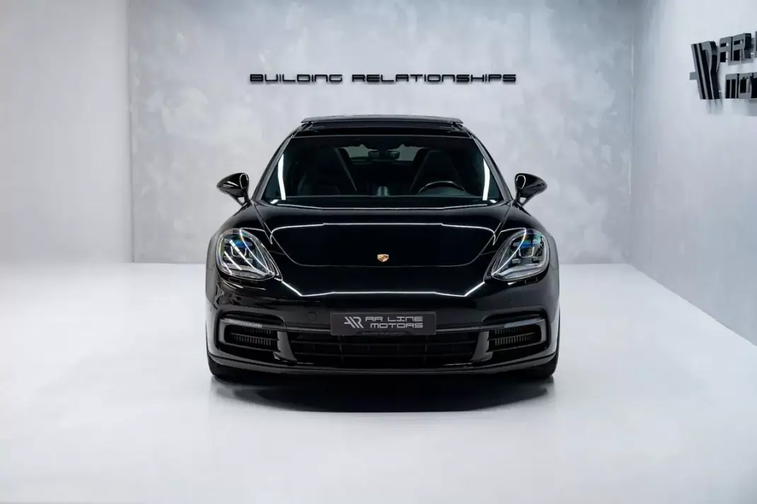 Porsche Panamera Sport Turismo 2020 - 63950 EUR, 111000 km - AUTO.MOTO.pt - 111000km - foto 5 de 53