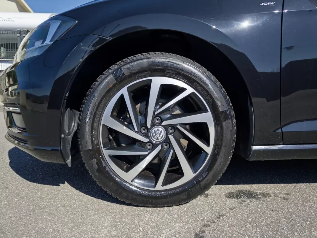 Volkswagen Golf 2018 - 14990 EUR, 105000 km - 105000km - foto 9 de 43