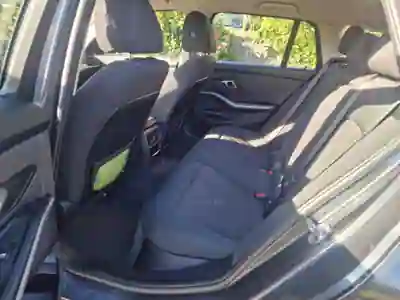 BMW 318 2022 - 27500 EUR, 67000 km - 67000km - foto 9 de 13